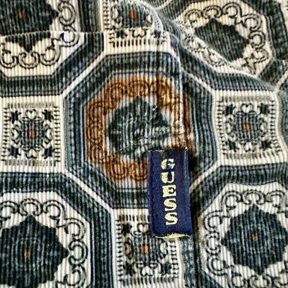 Vtg guess funky lightweight cord button down large - Picture 9 of 13